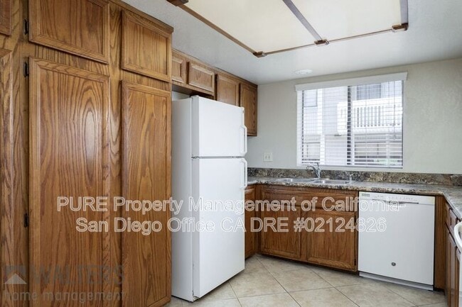Building Photo - 3990 Mahaila Ave