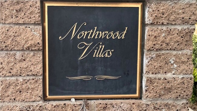 Building Photo - 449 Ridgeway