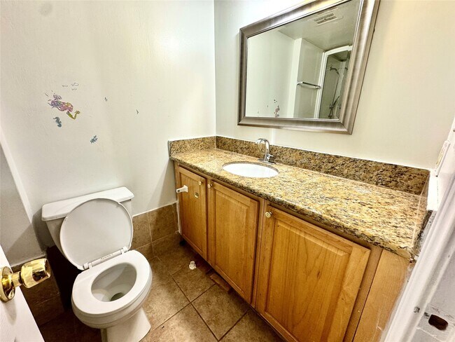 Building Photo - 5813 Lucy Ln