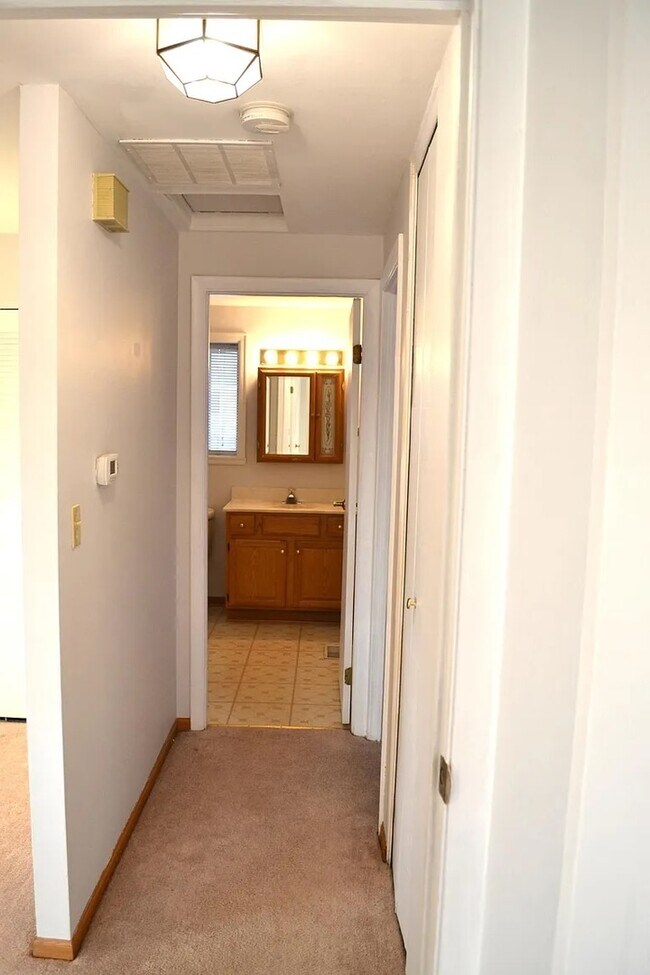 Building Photo - 1306 Forestdale Ct