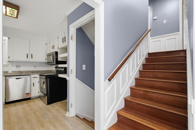 Building Photo - 2510 Bicors Dr