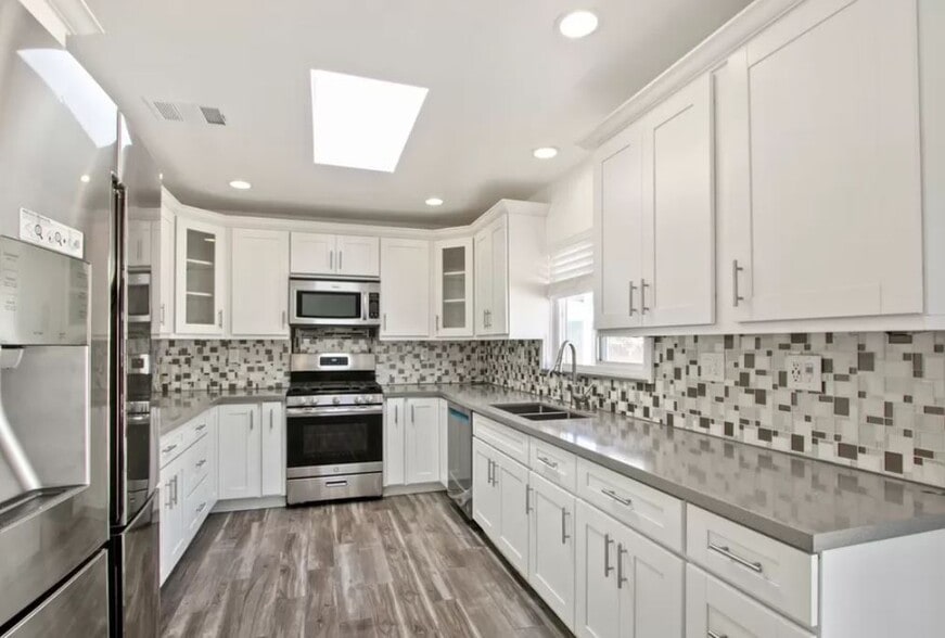 Building Photo - 4125 W 179th St