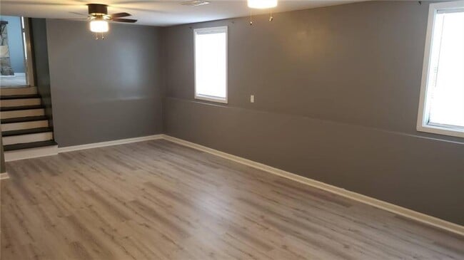 Building Photo - 73 Huff Dr