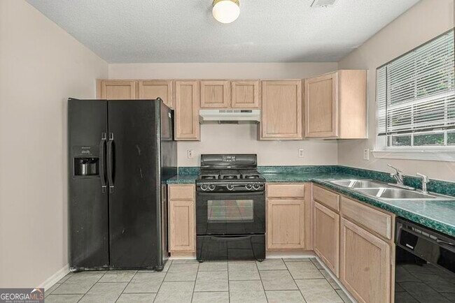 Building Photo - 3712 Salem Chapel Dr