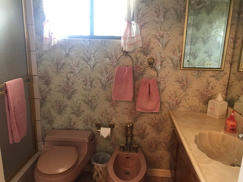 Master Bathroom - 22913 Gershwin Dr