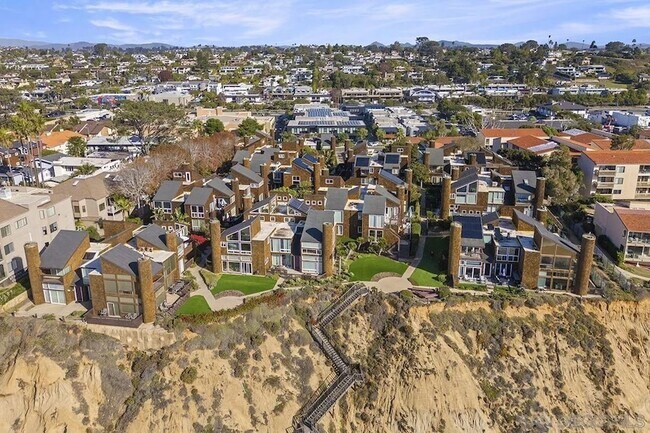 Building Photo - 325 S Sierra Ave