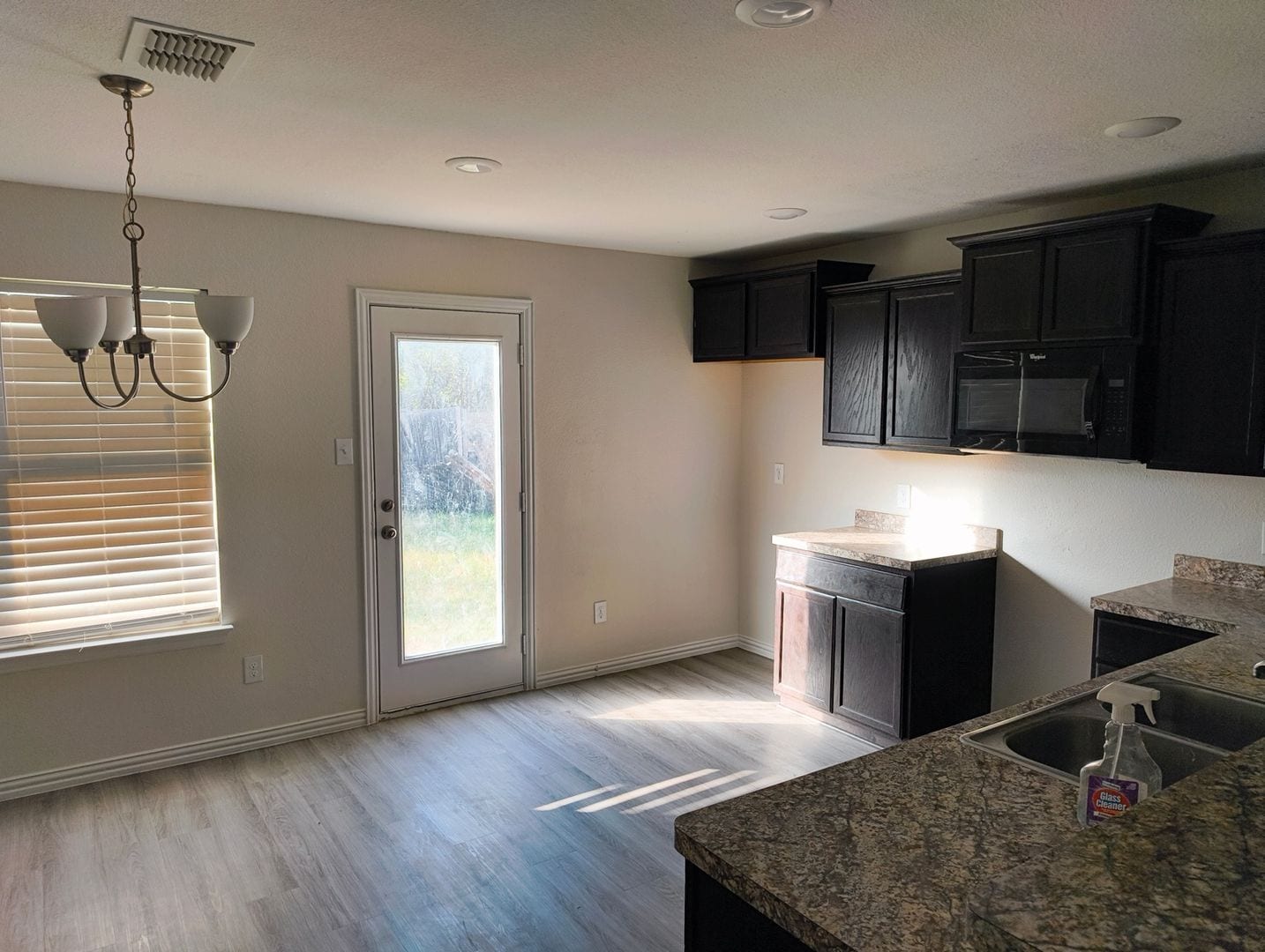 Building Photo - 1540 Chama Dr