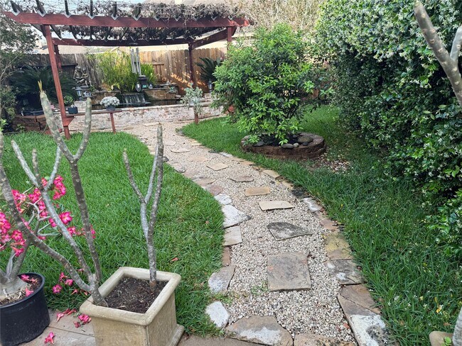 Building Photo - 2311 Echo Harbor Dr