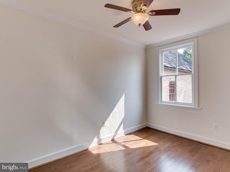 Back Bedroom w/ Window - 322 S Washington St