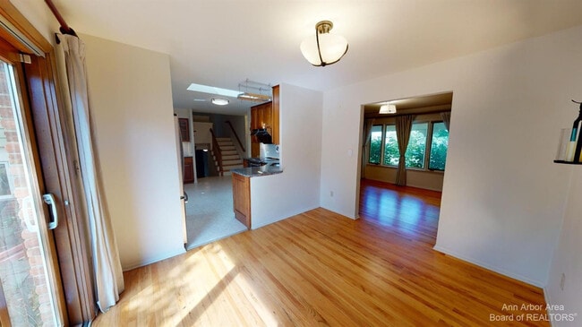 Building Photo - 2235 Prairie St