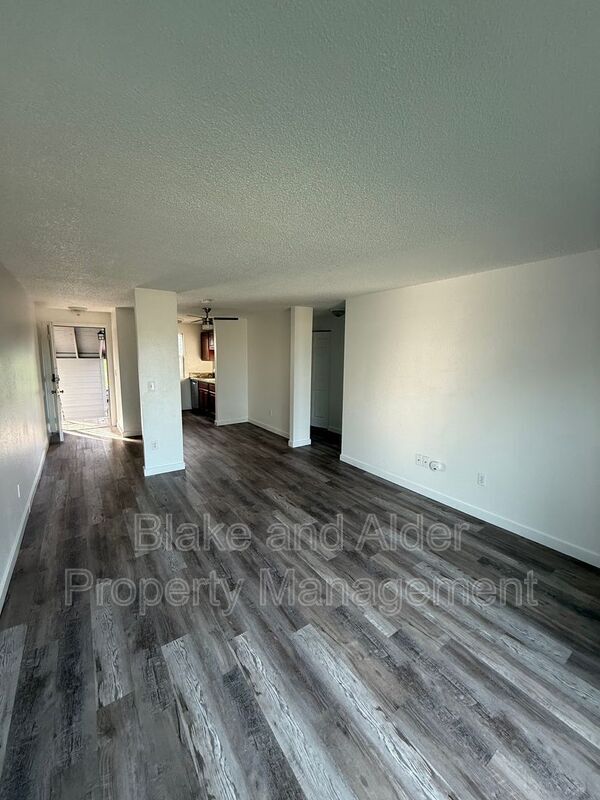 Building Photo - 3849 NE 152nd Ave