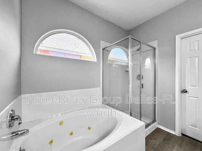 Building Photo - 507 Binkley Ct
