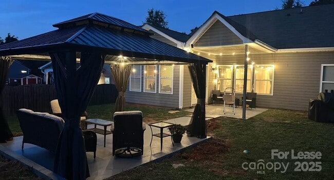 Building Photo - 10031 Goose Landing Dr