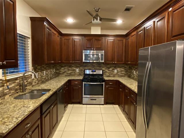 Building Photo - 3540 Manesh Dr
