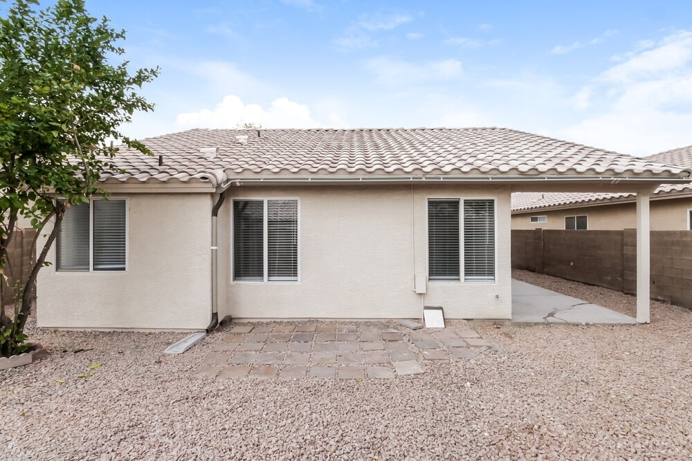 Building Photo - 873 W Sierra Madre Ave