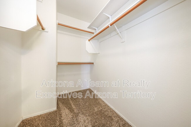 Building Photo - 8070 N Wild Aster Way