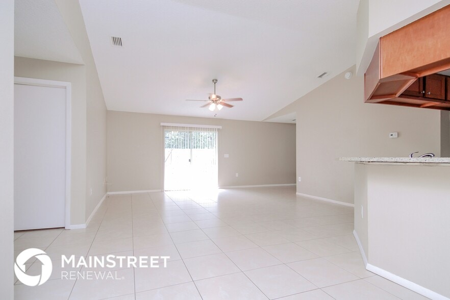 Building Photo - 4739 Whiteway Dr