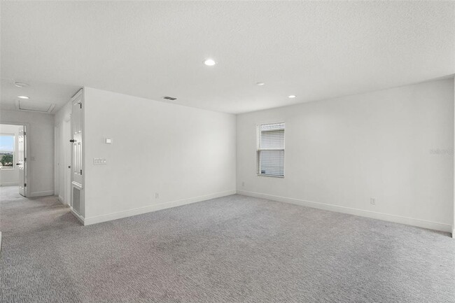 Building Photo - 7818 Syracuse Dr