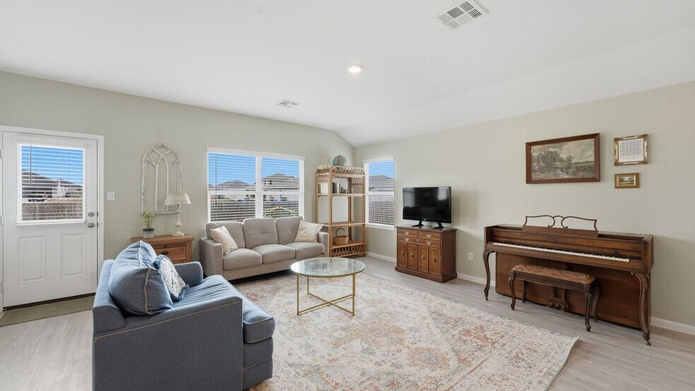 Building Photo - 2717 San Martin Ln