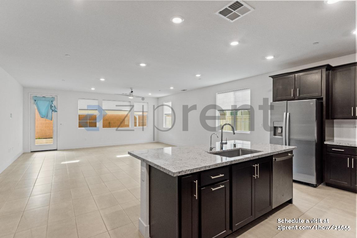 Building Photo - 6991 Seraphina Dr