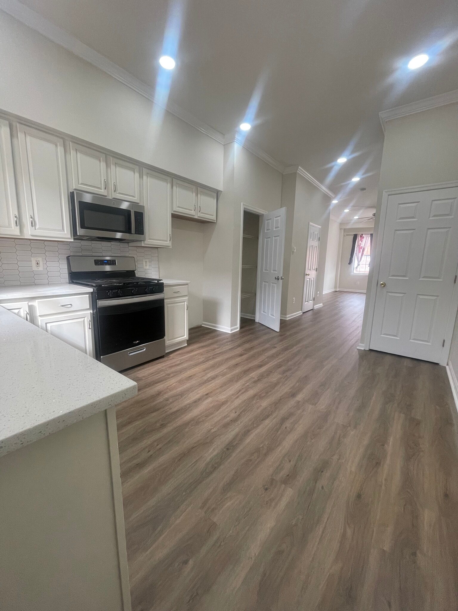 Kitchen - 112 S Haven St