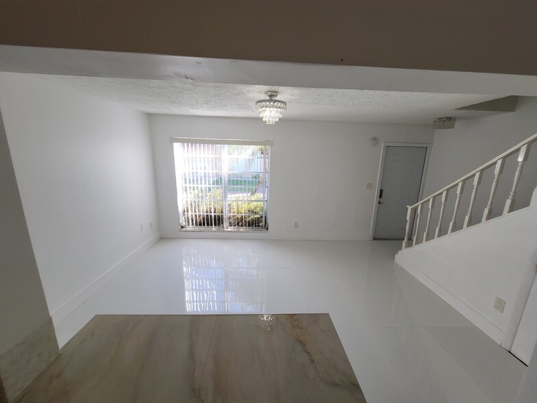 Building Photo - 19352 SW 103rd Ct