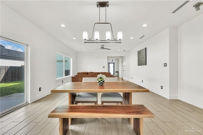 Building Photo - 23 Providence Ave