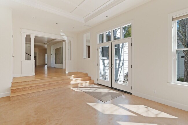 Building Photo - 8161 Ragle Pl