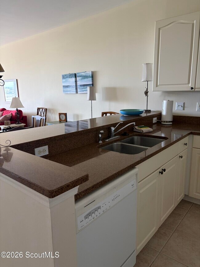 Building Photo - 206 N Windward Dr