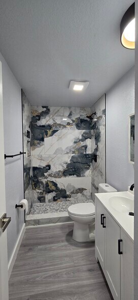 Building Photo - 2044 44th St S