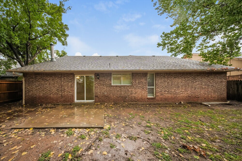 Building Photo - 11032 N Eagle Ln