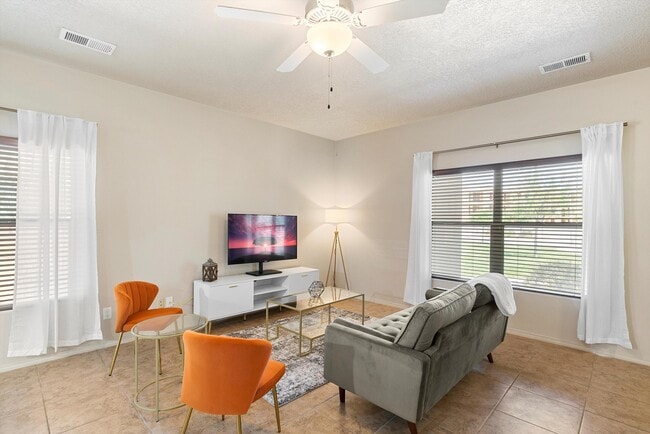 Building Photo - 2316 Penn Ave SE