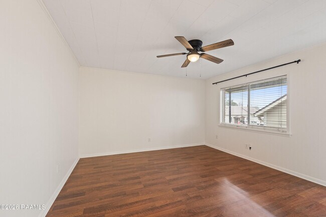 Building Photo - 110 Midtown Aly