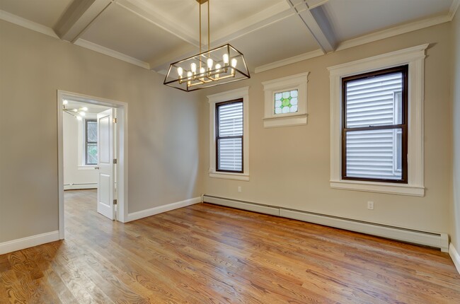 Building Photo - 333 Princeton Ave