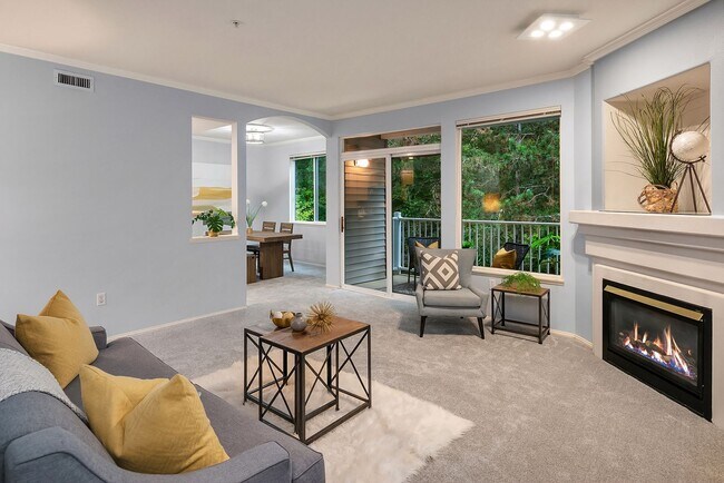 Building Photo - 2bd/2ba Sammamish House