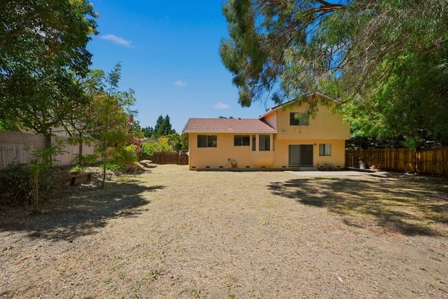 Building Photo - 25 Miwok Ct