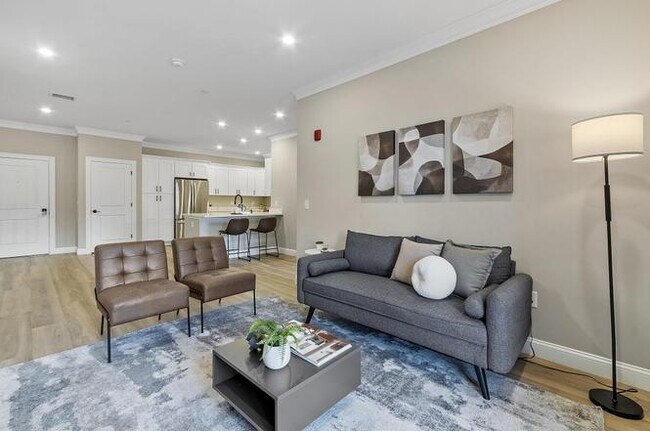 Building Photo - Richmond