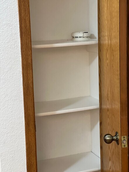 closeup of storage - 2902 Shadow Creek Dr