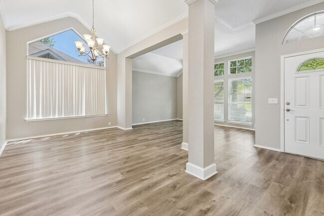 Building Photo - 3313 Heatherbrook Dr