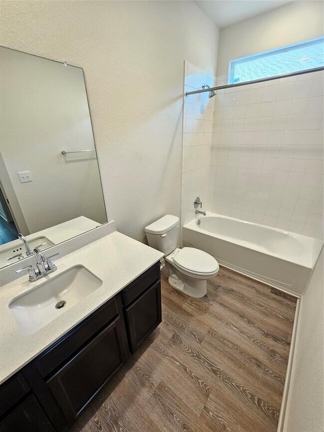 Building Photo - 13809 Mcarthur Dr