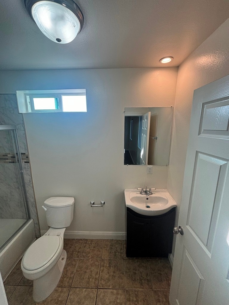 Building Photo - 430 E 118th St