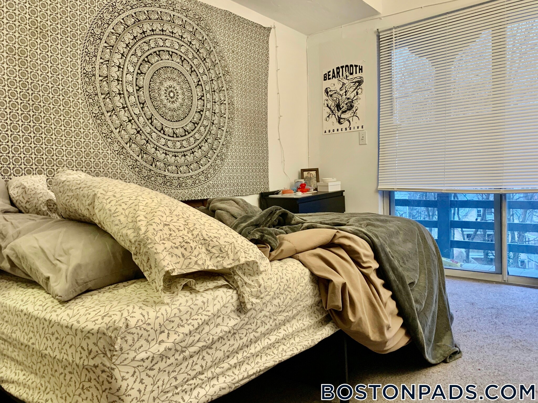 Building Photo - 87 Sheridan St