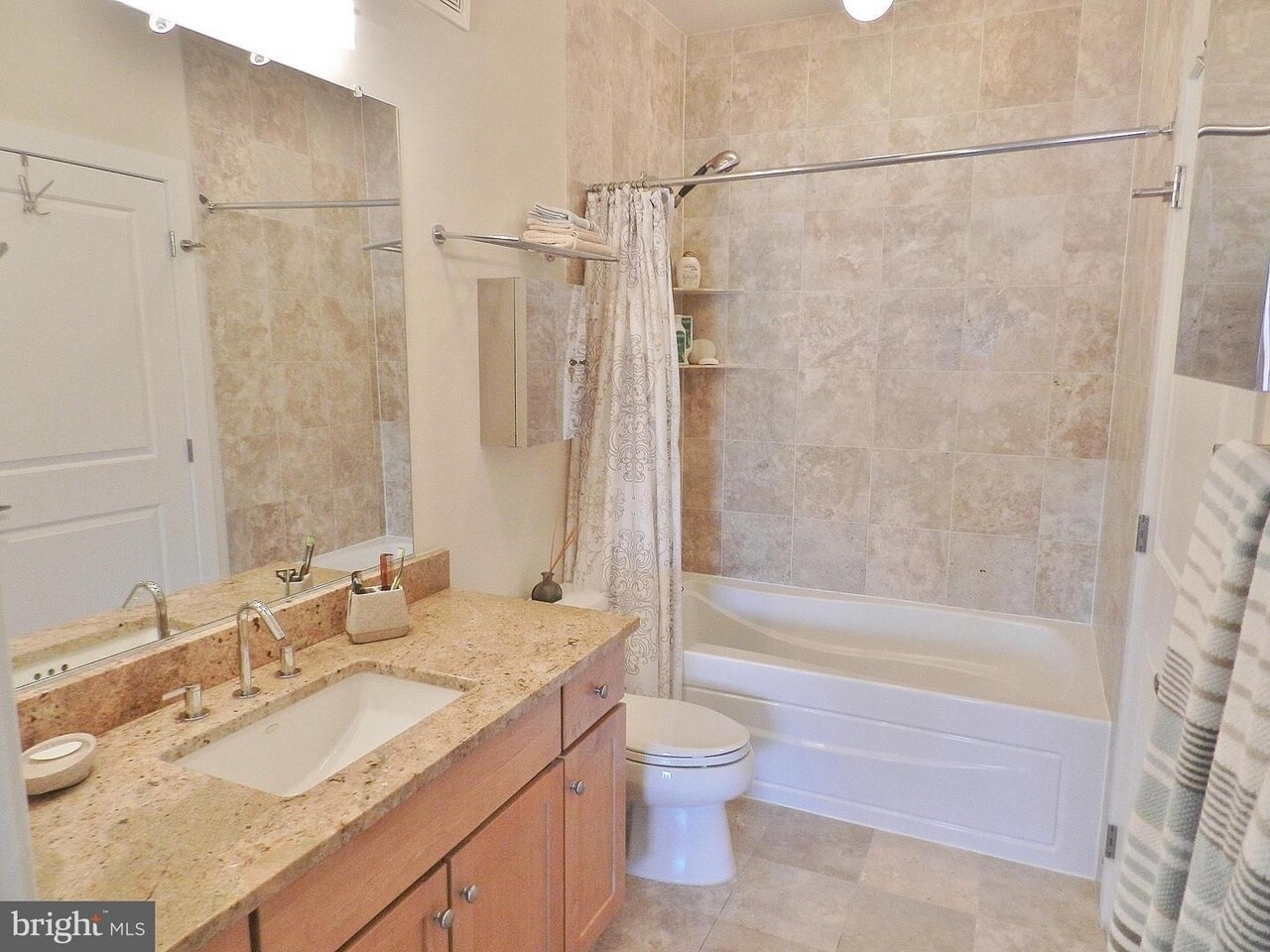 Building Photo - 2200 N Westmoreland St