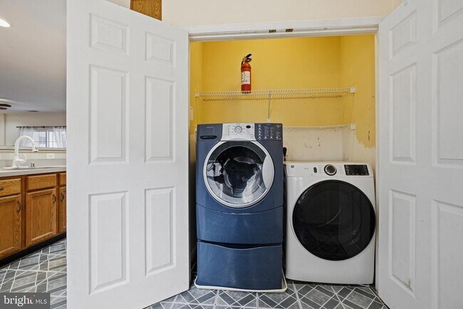 Building Photo - 12708 Found Stone Rd