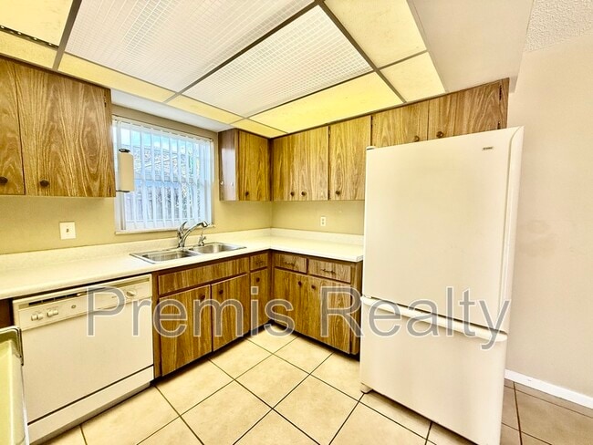 Building Photo - 1308 Amble Ln