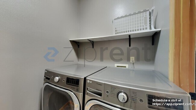 Building Photo - 20102 106 St Ct E