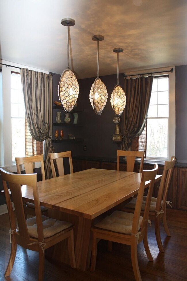Building Photo - Historic Character Meets Modern Comfort