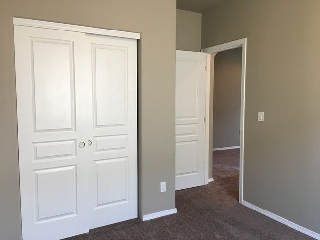 Building Photo - 3 Bedroom Home For Rent In The Dalles