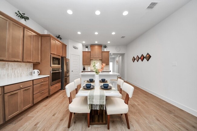 Building Photo - 27210 Butterfly Mint Ln