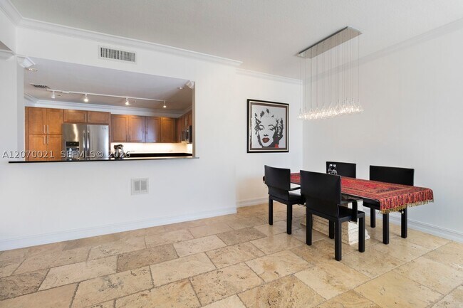 Building Photo - 8395 SW 73rd Ave